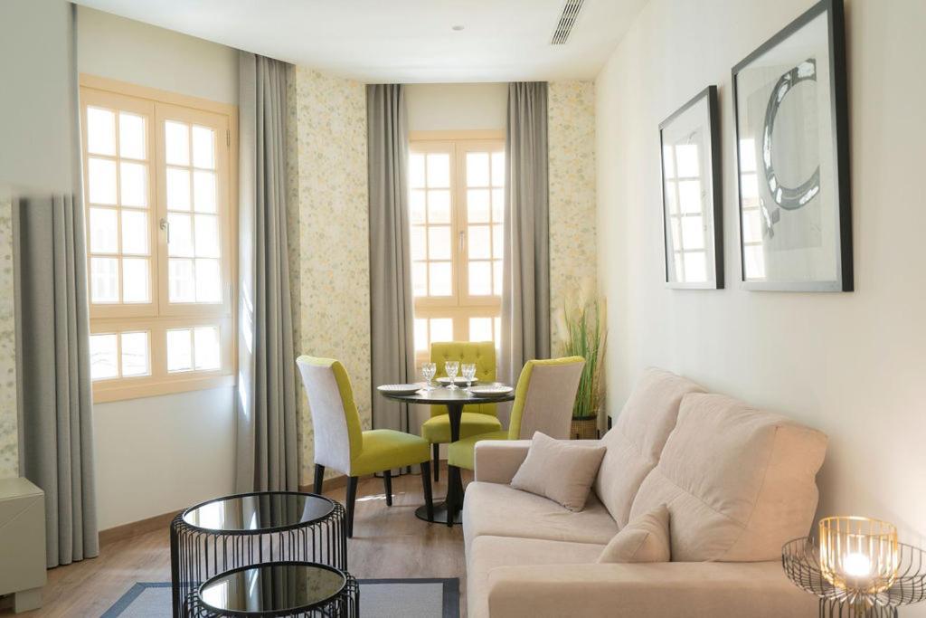 Suites Chinitas Málaga Dış mekan fotoğraf